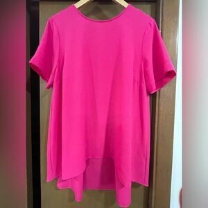 Vince Camuto pink shear top. Size medium
